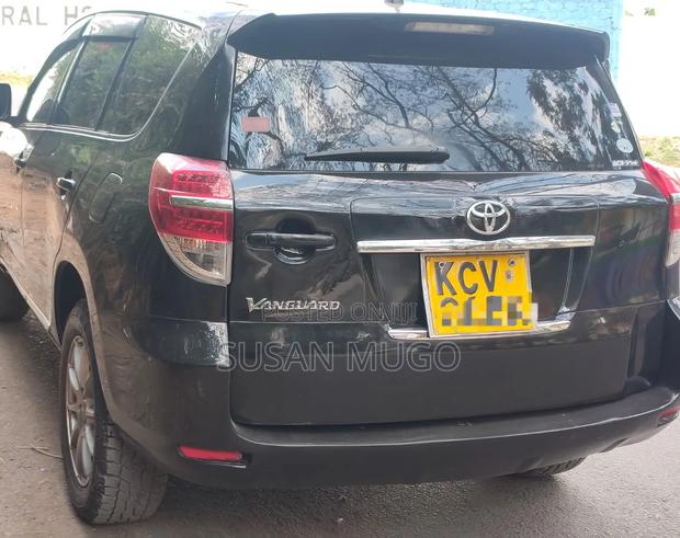Toyota Vanguard 2012 Black