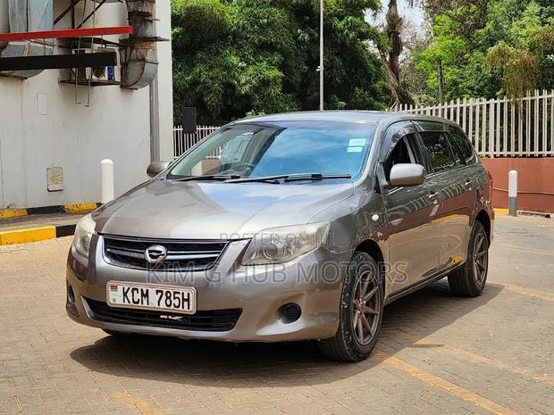 Toyota Corolla Fielder 1.5 Petrol FWD 2011 Ivory
