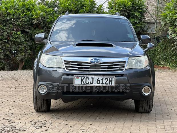 Subaru Forester 2010 Gray