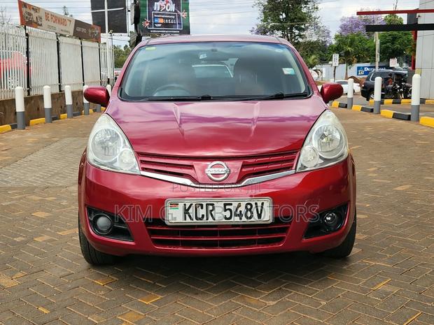 Nissan Note 2011 Red