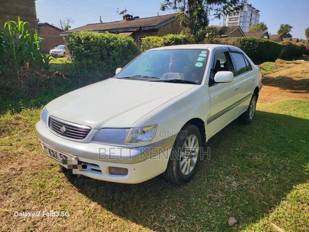 Toyota Corona Premio 2001 White