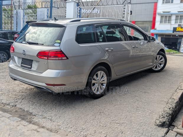 Volkswagen Golf 1.4T TSI FWD 2020 Silver