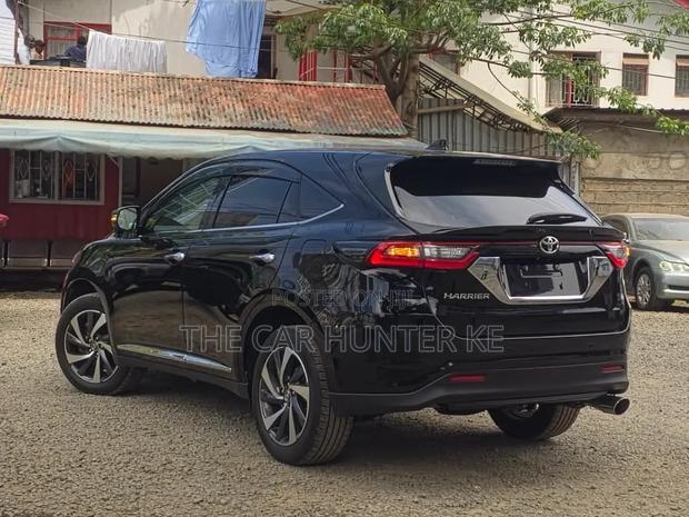 Toyota Harrier 2.0 Turbo 4WD 2019