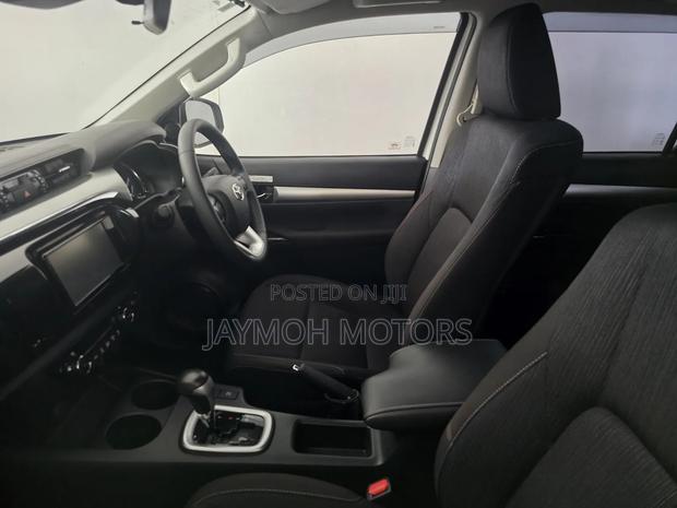 Toyota Hilux 2020