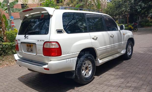 Lexus LX 470 AWD 2001 White