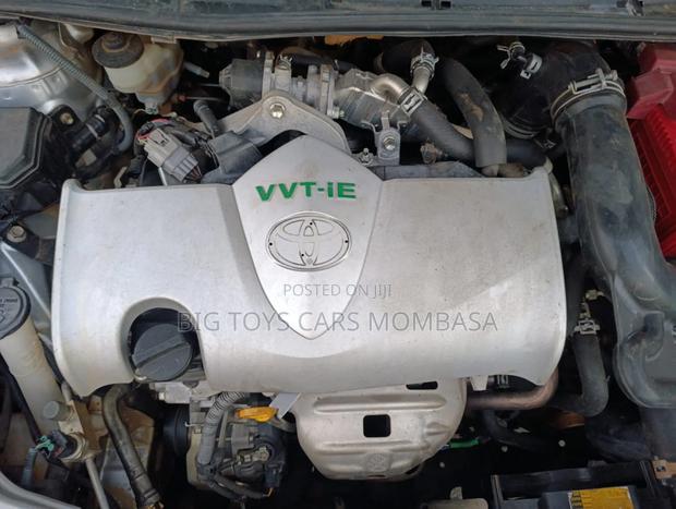 Toyota Corolla Fielder 2015 Silver