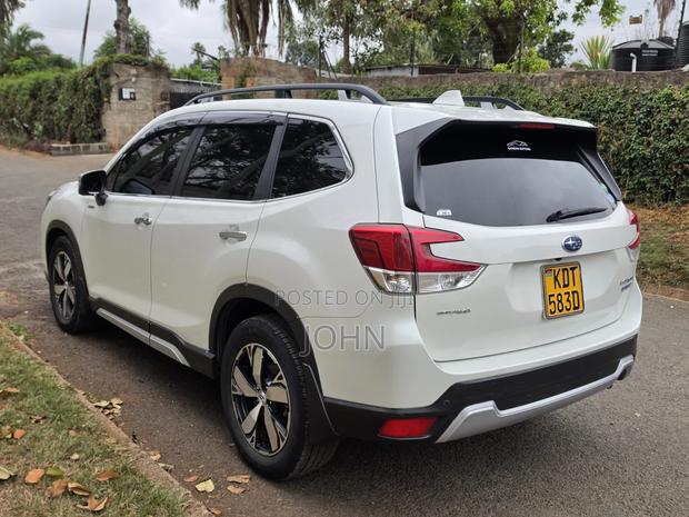 Subaru Forester Premium AWD 2019 Pearl