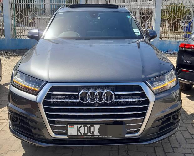 Audi Q7 2.0T Premium AWD quattro 2017 Gray