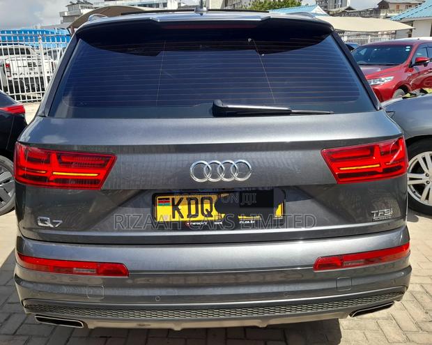 Audi Q7 2.0T Premium AWD quattro 2017 Gray