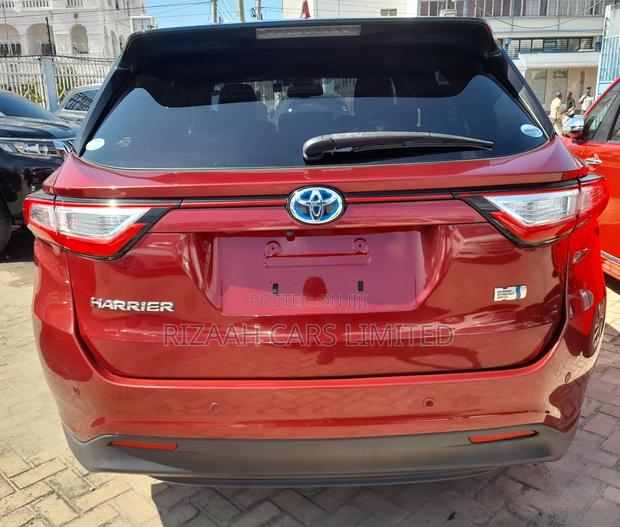 Toyota Harrier 2.5 Hybrid 4WD 2019 Red