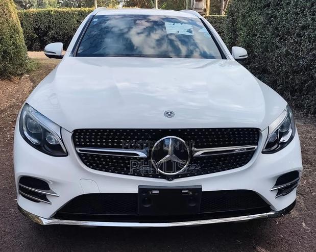 Mercedes-Benz 220 2019 White