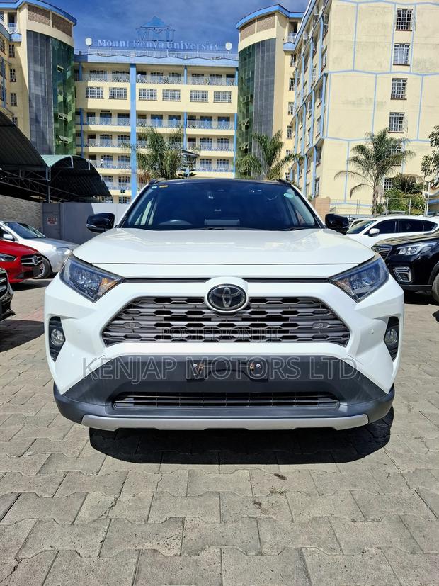 Toyota RAV4 2019 White
