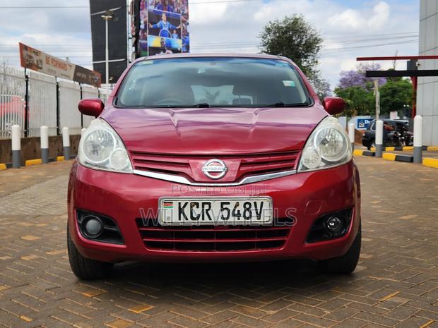 Nissan Note 1.4 2011 Red