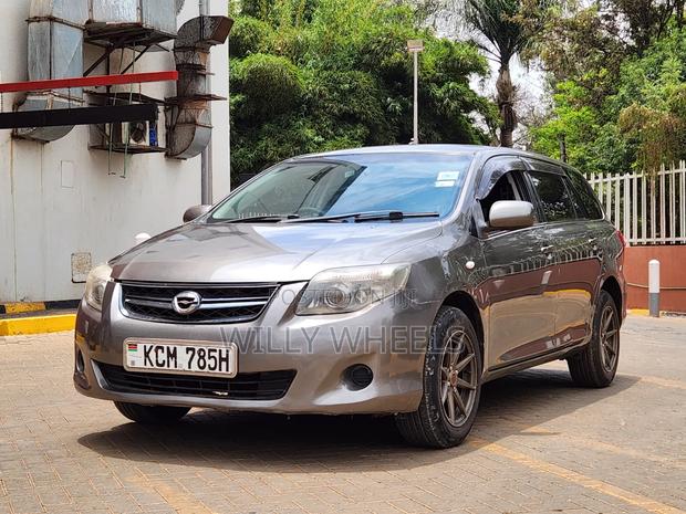 Toyota Corolla Fielder 1.5 Petrol FWD 2011 Gray