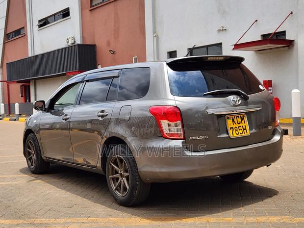 Toyota Corolla Fielder 1.5 Petrol FWD 2011 Gray