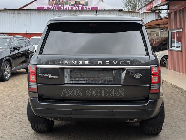 Land Rover Range Rover Vogue 2016 Gray