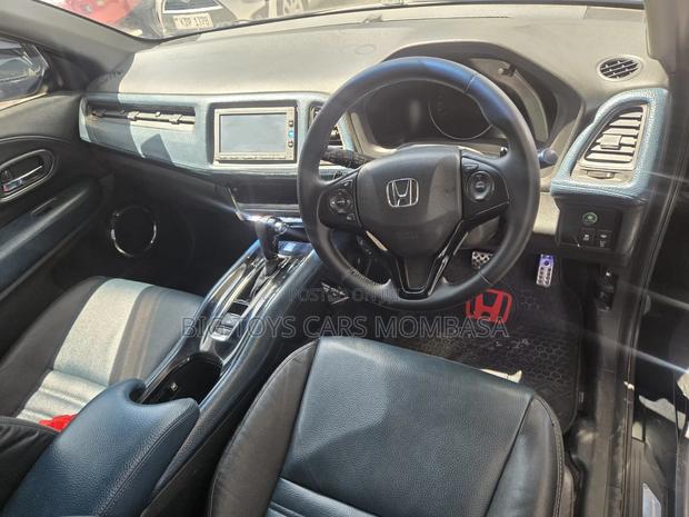 Honda Vezel 2016 Black