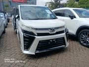 Toyota Voxy 2019 White for sale