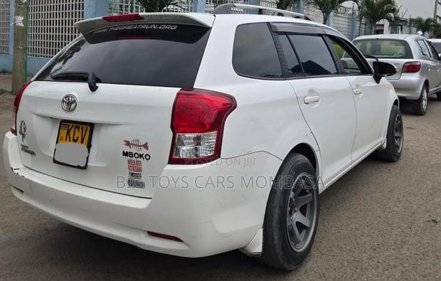 Toyota Corolla Fielder 2013 White