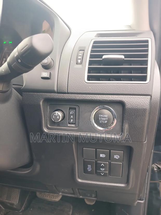 Toyota Land Cruiser 2019 Black