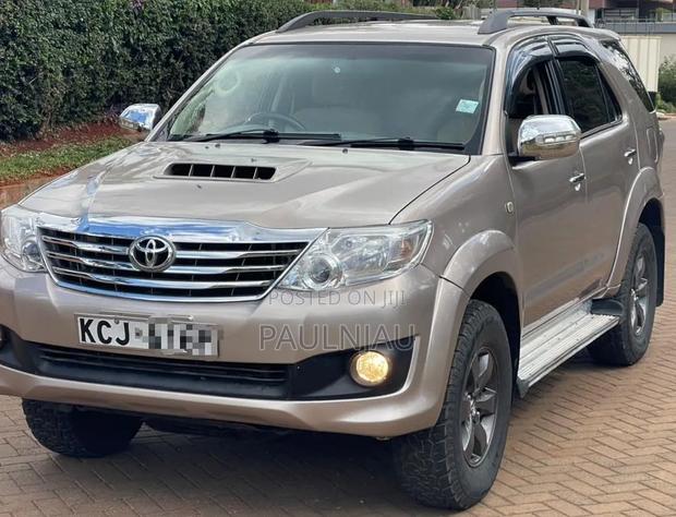 Toyota Fortuner 2009