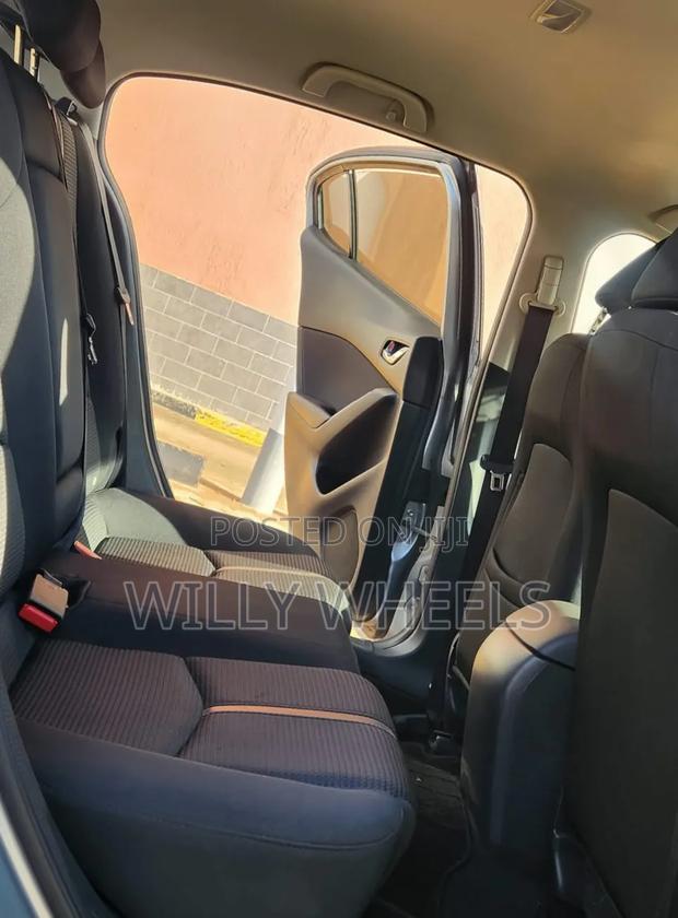 Mazda Axela 2018 Silver