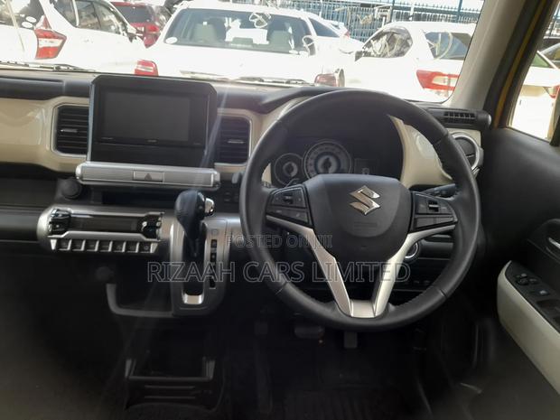 Suzuki Xbee 1.0 Hybrid AWD 2020 Yellow