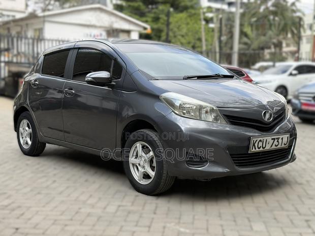 Toyota Vitz 2013 Gray