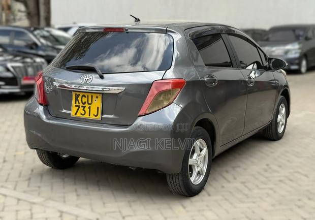 Toyota Vitz 2013 Gray