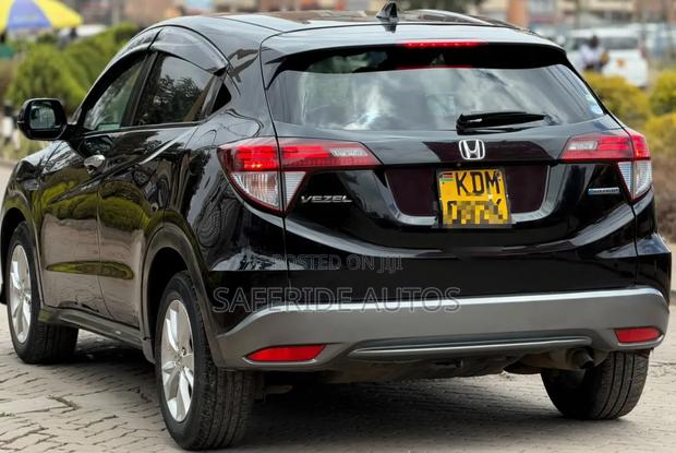 Honda Vezel 1.5 2WD 2015 Black
