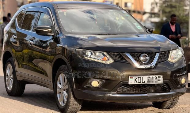 Nissan X-Trail 2.0 Petrol AWD 2015 Black