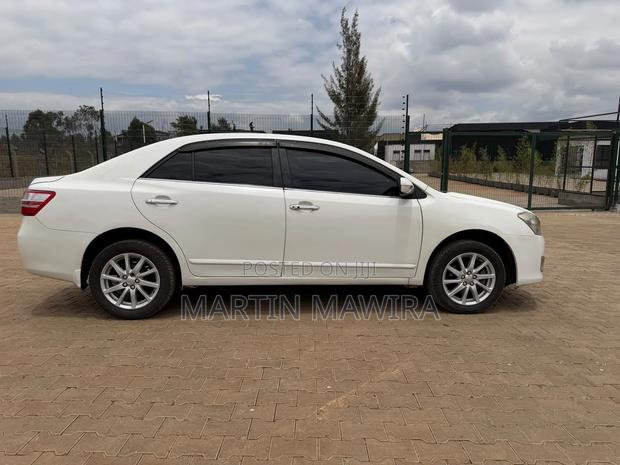 Toyota Premio 2010 White
