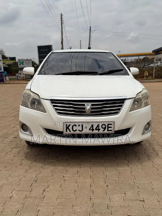 Toyota Premio 2010 White
