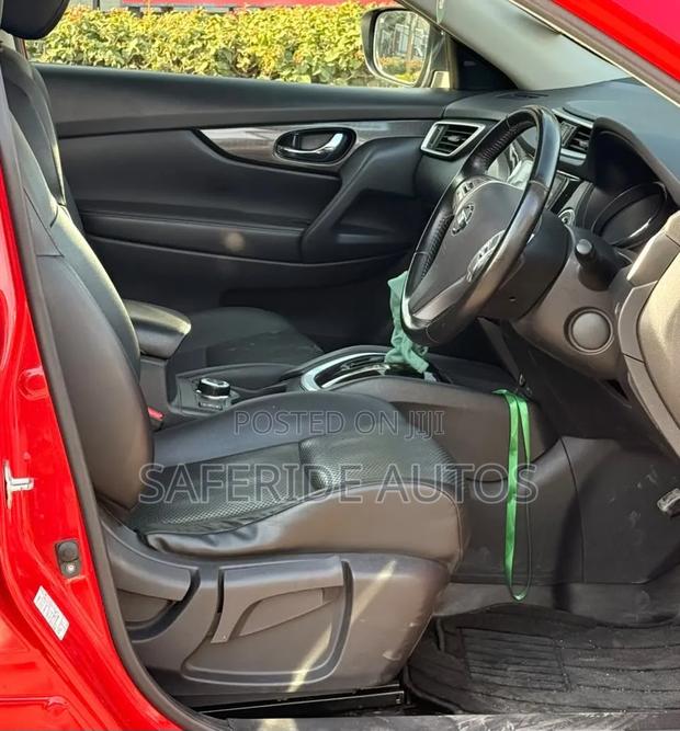 Nissan X-Trail 2.0 Petrol AWD 2017 Red