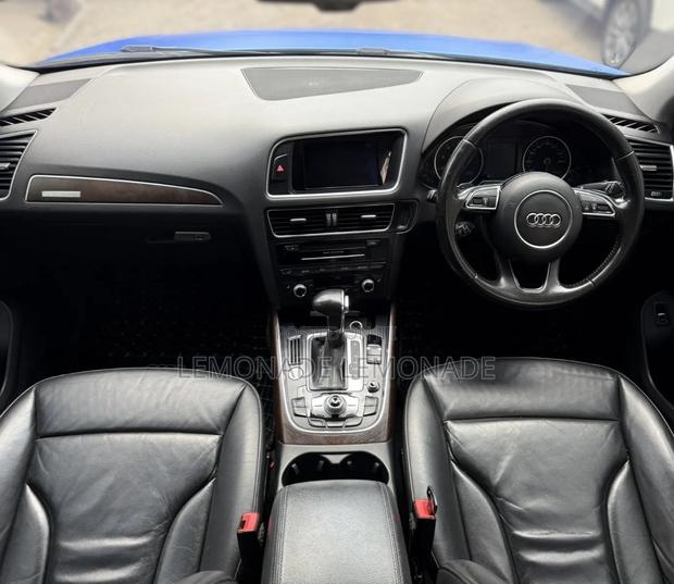 Audi Q5 2.0T Premium AWD quattro 2016 Blue