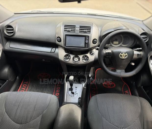 Toyota RAV4 2014 White