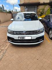 Volkswagen Tiguan 2.0T SE AWD 4MOTION 2018 White for sale