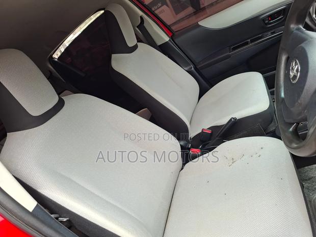 Toyota Vitz 1.3 FWD 5dr 2012 Red