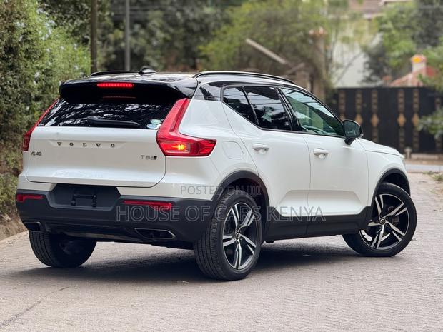 Volvo XC40 2019 White