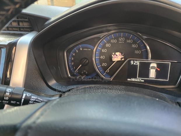 Toyota Corolla Fielder 1.5 Hybrid FWD 2016 White