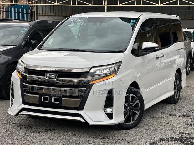 Toyota Noah 2.0 FWD (8 Seater) 2019 White