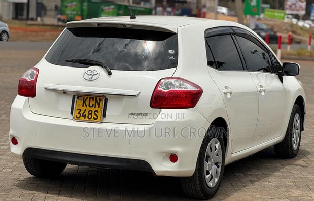 Toyota Auris 2010 Pearl