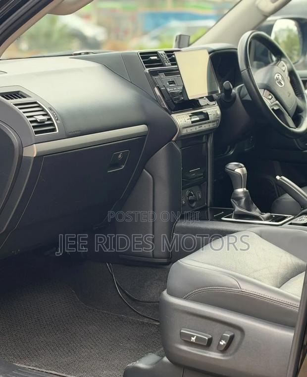 Toyota Land Cruiser Prado 2021 Burgundy