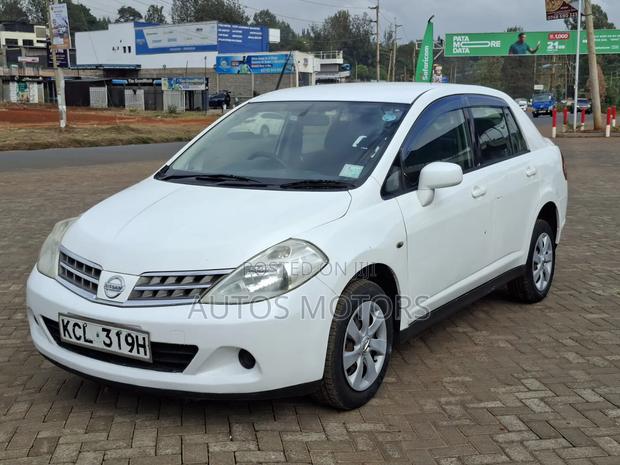 Nissan Tiida 2010 White