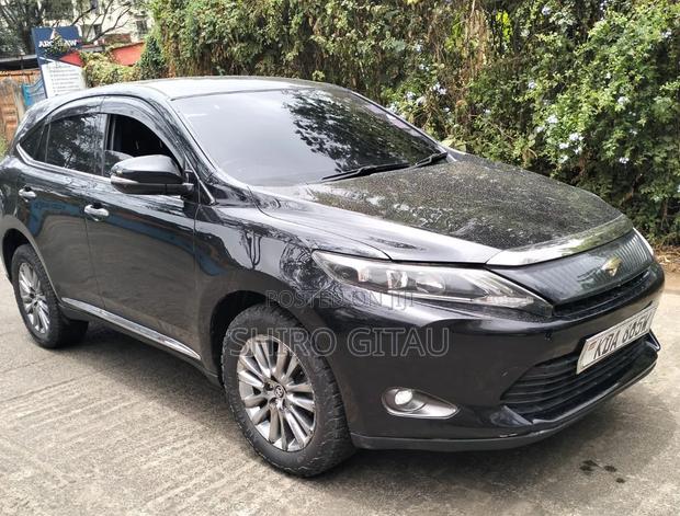 Toyota Harrier 2.0 2015 Black