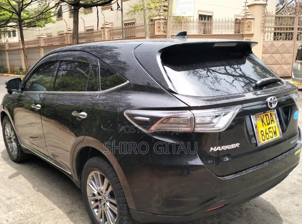Toyota Harrier 2.0 2015 Black