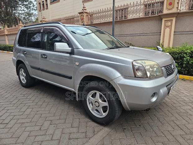Nissan X-Trail 2.0 2004 Silver