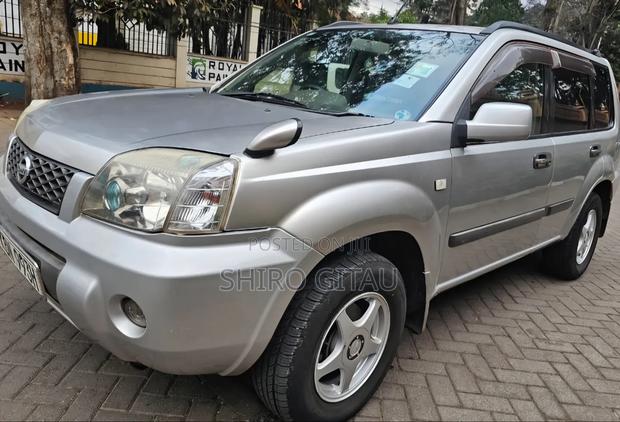 Nissan X-Trail 2.0 2004 Silver