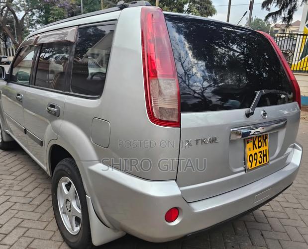 Nissan X-Trail 2.0 2004 Silver