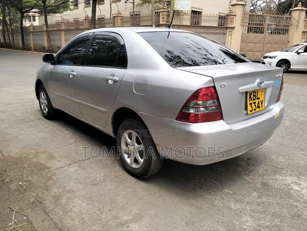 Toyota Corolla 2005 White